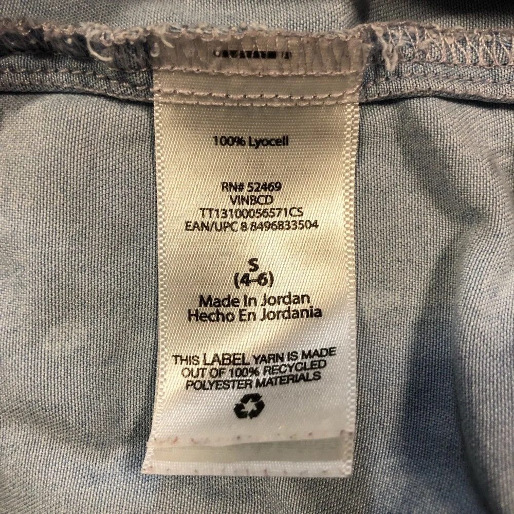 Time and Tru Women’s High Rise Pull-On Tencel Light Blue Shorts size S